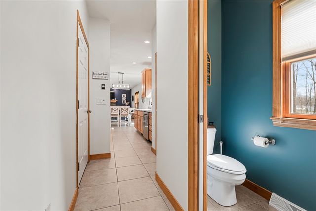 1810 Lori Ln, Hermitage, PA 16148