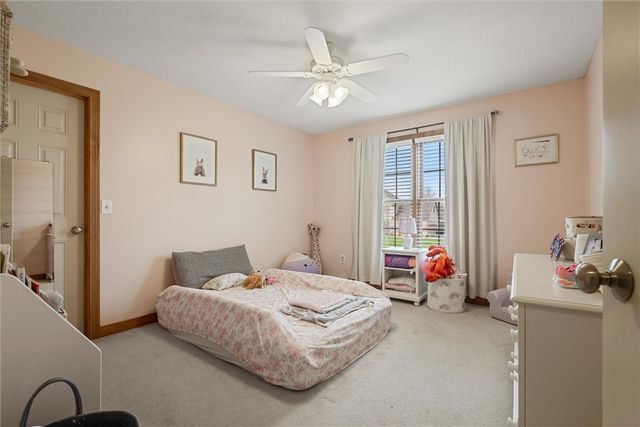 1810 Lori Ln, Hermitage, PA 16148