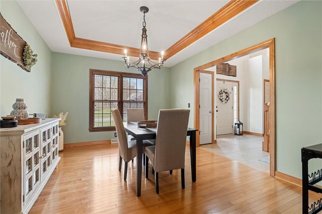 1810 Lori Ln, Hermitage, PA 16148