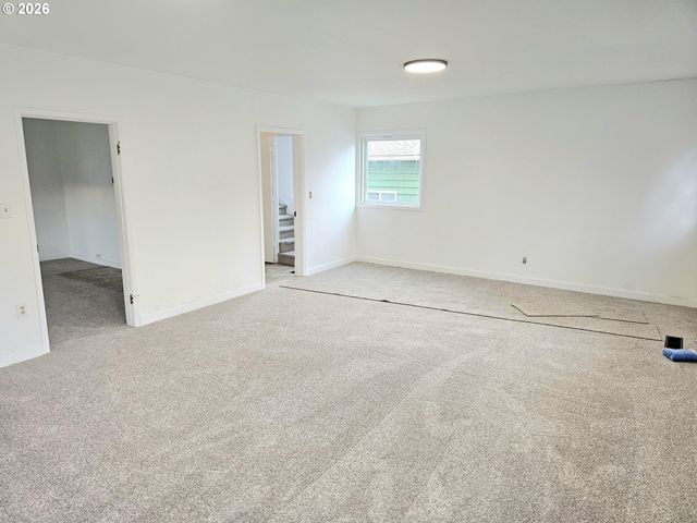 365 BRYAN St, Woodburn, OR 97071