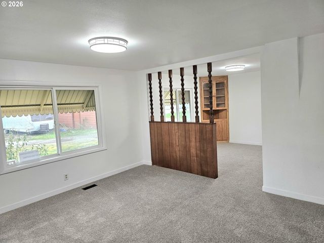 365 BRYAN St, Woodburn, OR 97071