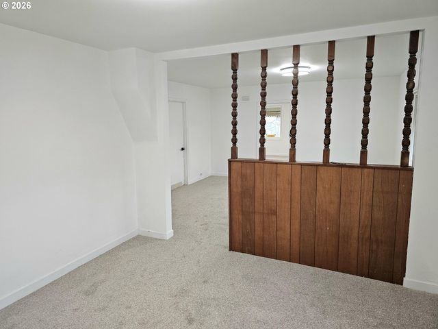 365 BRYAN St, Woodburn, OR 97071