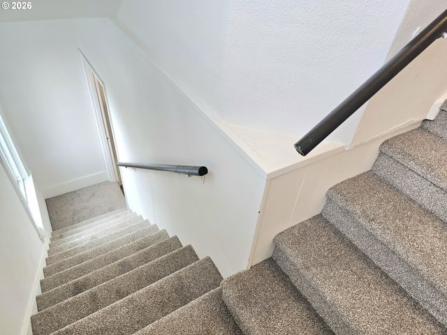 365 BRYAN St, Woodburn, OR 97071