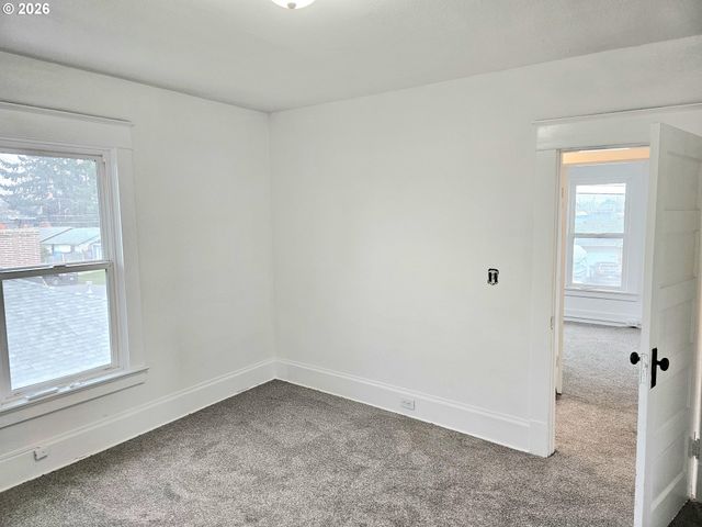 365 BRYAN St, Woodburn, OR 97071