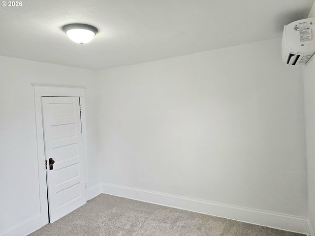 365 BRYAN St, Woodburn, OR 97071