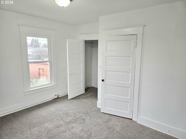 365 BRYAN St, Woodburn, OR 97071