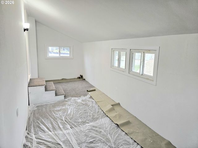 365 BRYAN St, Woodburn, OR 97071