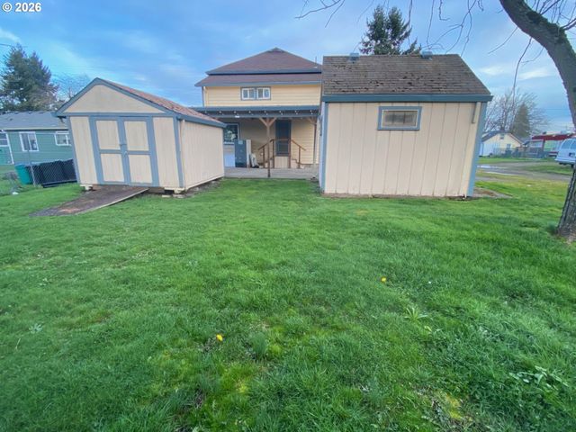 365 BRYAN St, Woodburn, OR 97071