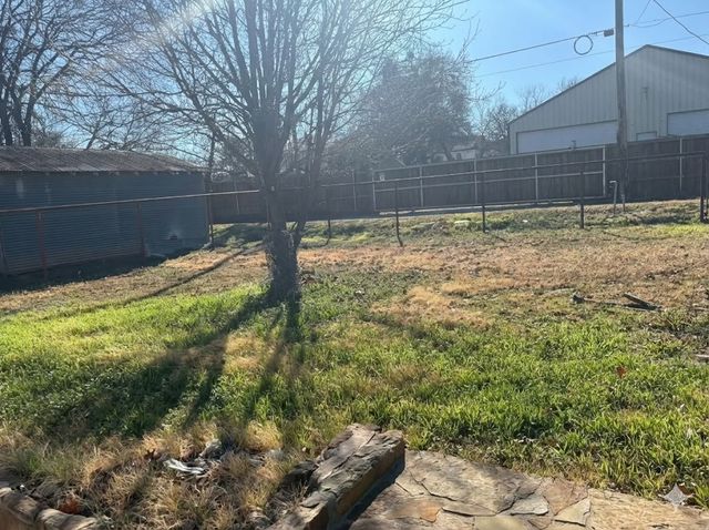 710 Shawnee Street, Graham, TX 76450