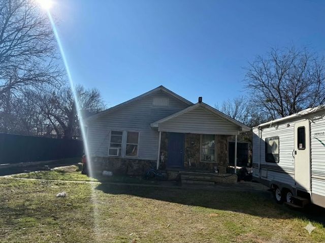 710 Shawnee Street, Graham, TX 76450