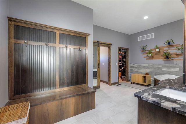 300 SE 30th Street, Oak Grove, MO 64075