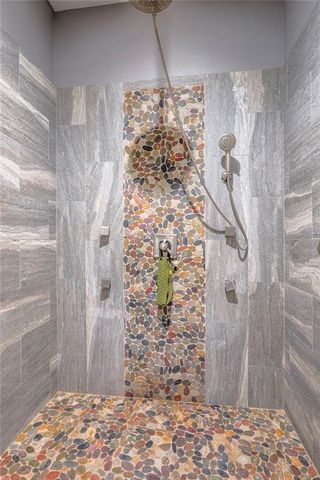 300 SE 30th Street, Oak Grove, MO 64075