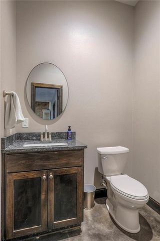 300 SE 30th Street, Oak Grove, MO 64075