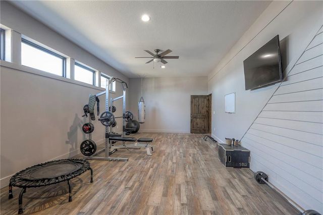 300 SE 30th Street, Oak Grove, MO 64075