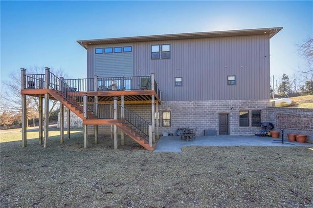 300 SE 30th Street, Oak Grove, MO 64075