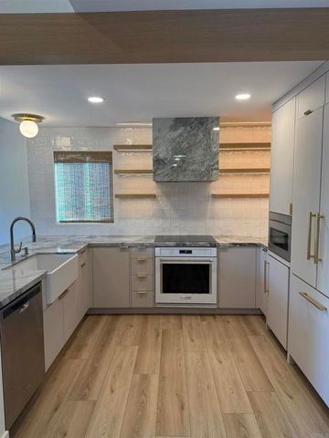 930 Via Mil Cumbres, Solana Beach, CA 92075