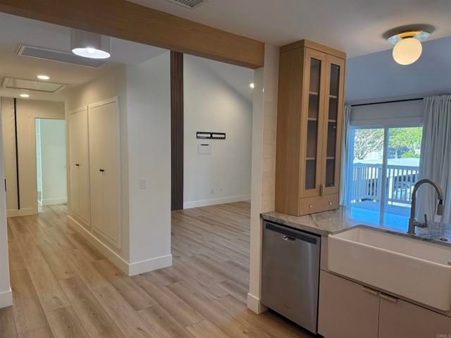 930 Via Mil Cumbres, Solana Beach, CA 92075