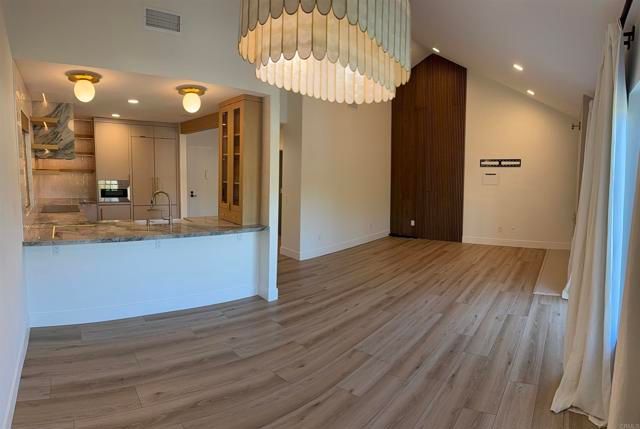 930 Via Mil Cumbres, Solana Beach, CA 92075