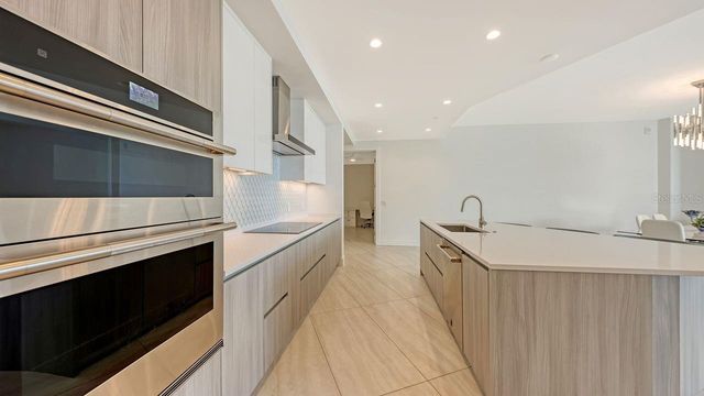 301 QUAY COMMONS 1210, Sarasota, FL 34236