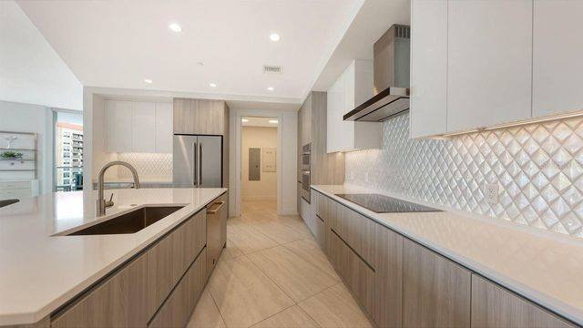 301 QUAY COMMONS 1210, Sarasota, FL 34236