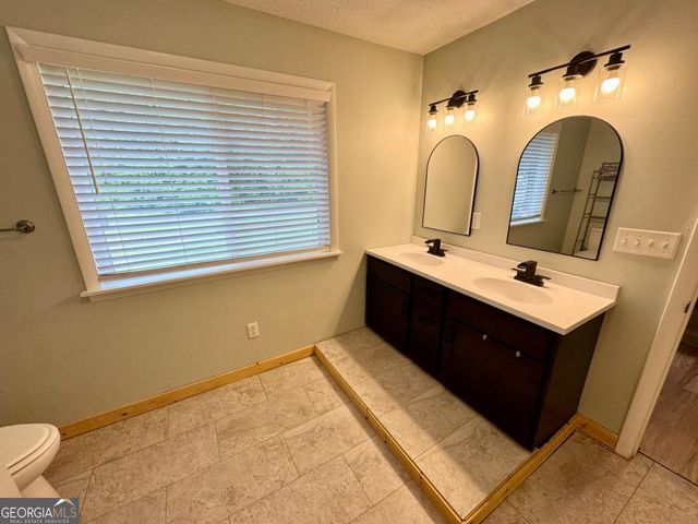 109 Hemlock Street, Fitzgerald, GA 31750