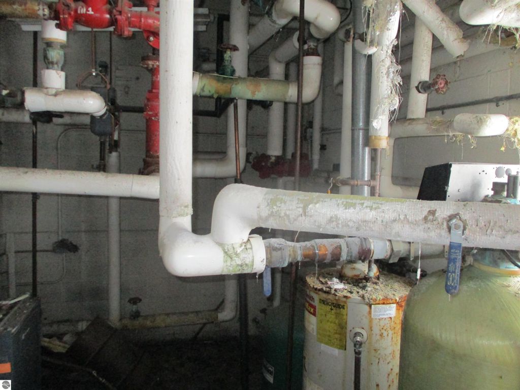 Image 10 of property listing at 329 N Washington Street, Prescott, MI 48756