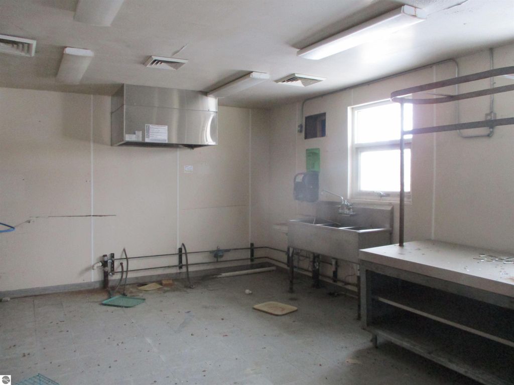 Image 12 of property listing at 329 N Washington Street, Prescott, MI 48756