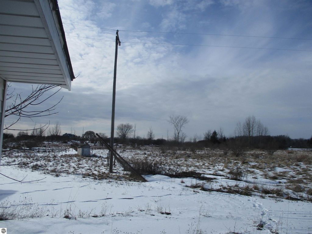 Image 30 of property listing at 329 N Washington Street, Prescott, MI 48756