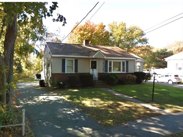 347 Ash St, Reading, MA 01867