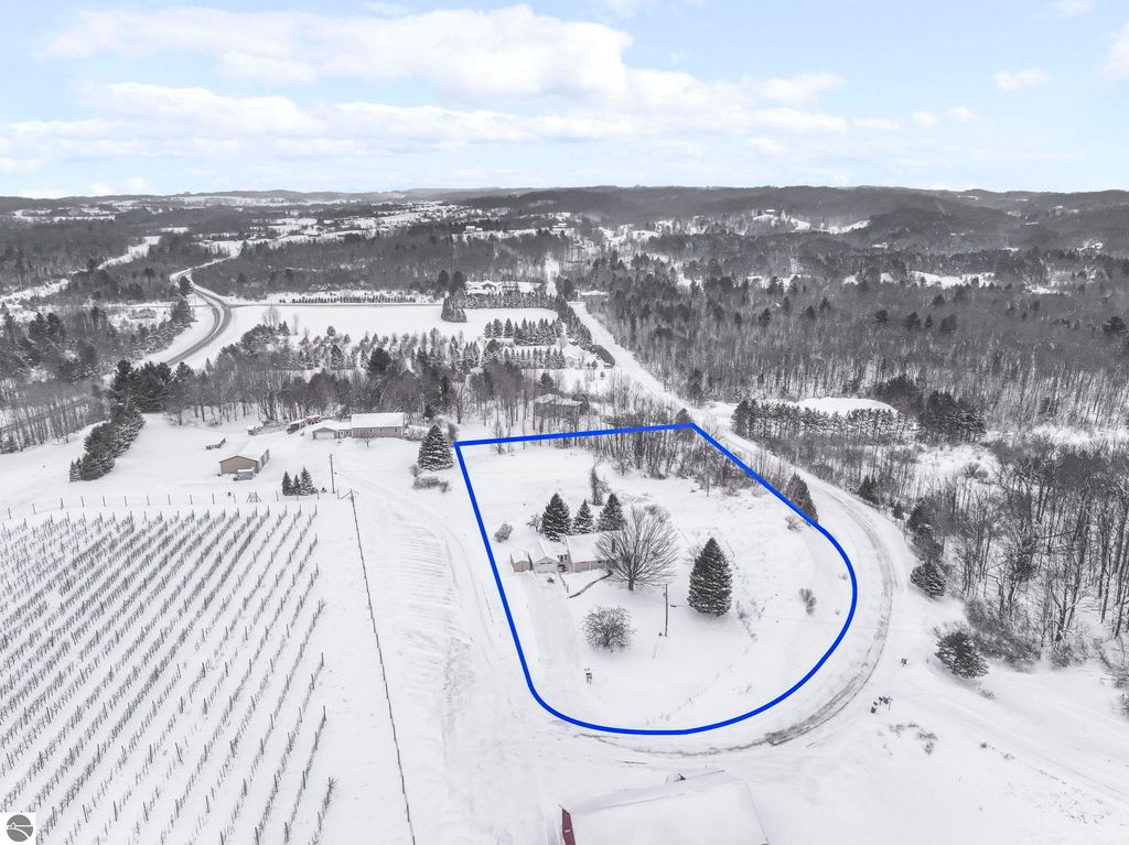 Image 3 of property listing at 10890 S Watkoski Road, Traverse City, MI 49684