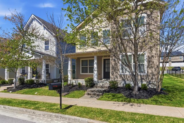 1613 Sprucedale Dr, Antioch, TN 37013