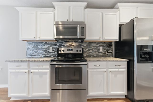 1613 Sprucedale Dr, Antioch, TN 37013