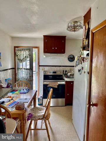 402 FULTON ST, Millville, NJ 08332
