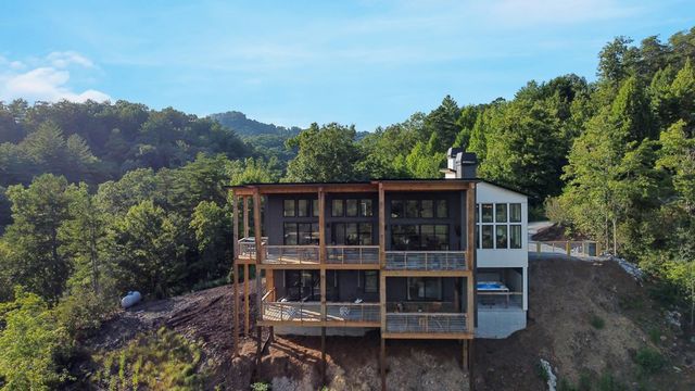 45 Eagle Watch Court, Blue Ridge, GA 30513