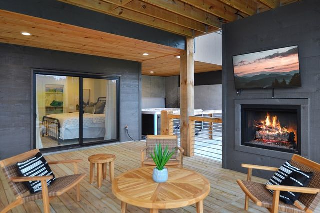 45 Eagle Watch Court, Blue Ridge, GA 30513