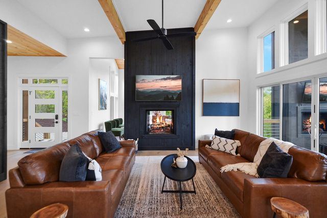 45 Eagle Watch Court, Blue Ridge, GA 30513