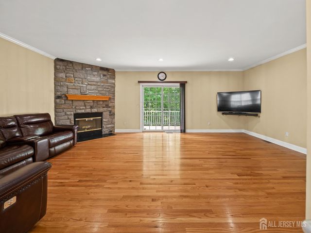 167 Raymound Boulevard, Parsippany-troy Hills, NJ 07054