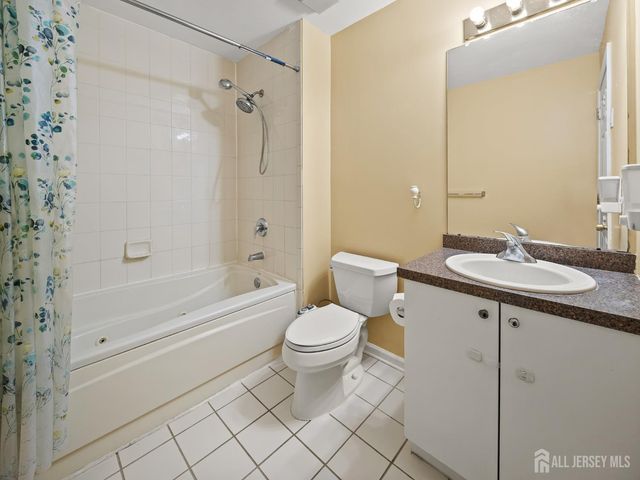 167 Raymound Boulevard, Parsippany-troy Hills, NJ 07054