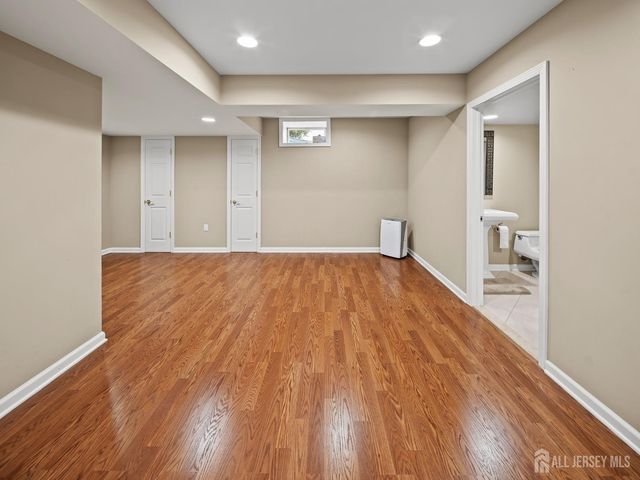 167 Raymound Boulevard, Parsippany-troy Hills, NJ 07054