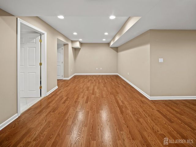 167 Raymound Boulevard, Parsippany-troy Hills, NJ 07054