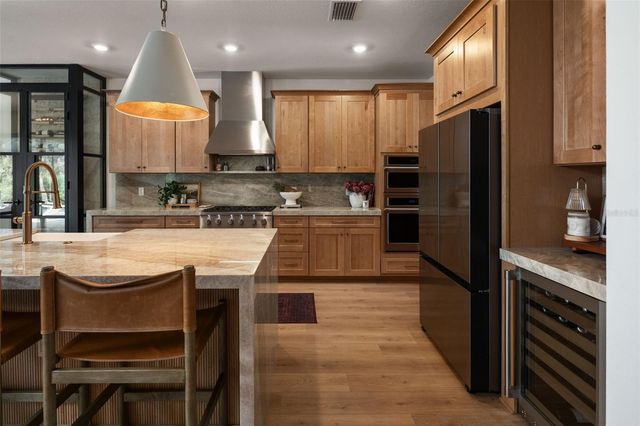 9161 RADIANT CIRCLE, Sarasota, FL 34241