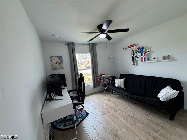 330 SW 23rd TER, Cape Coral, FL 33991