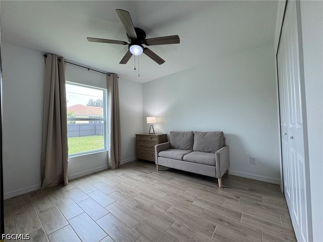 330 SW 23rd TER, Cape Coral, FL 33991