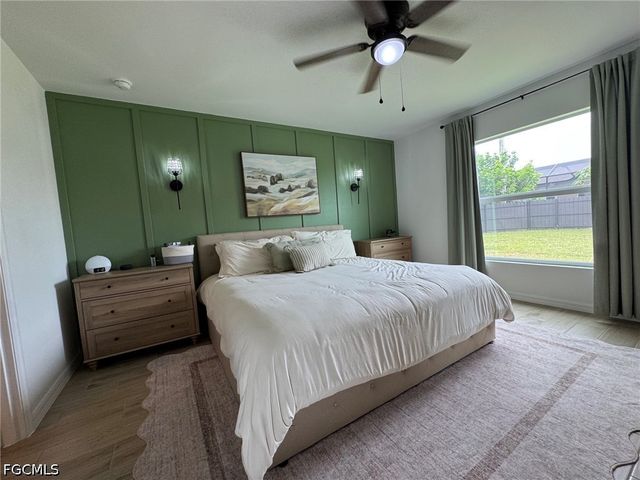 330 SW 23rd TER, Cape Coral, FL 33991