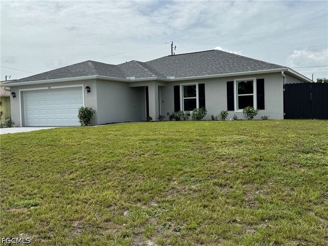 330 SW 23rd TER, Cape Coral, FL 33991