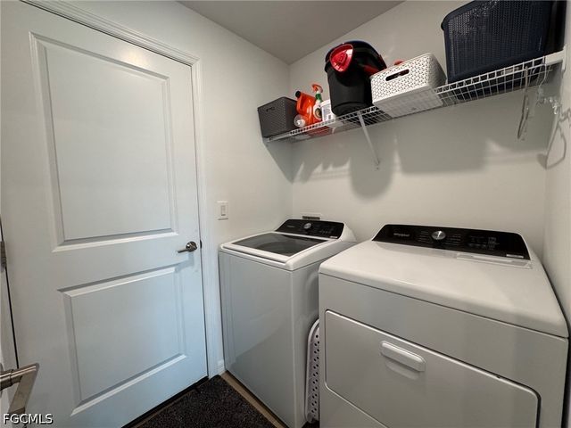 330 SW 23rd TER, Cape Coral, FL 33991