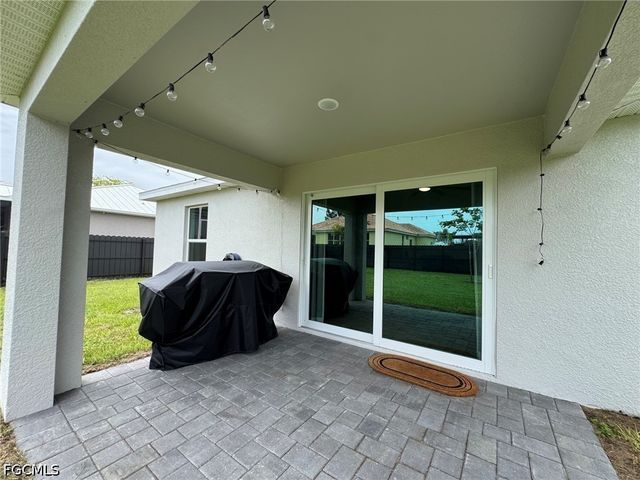 330 SW 23rd TER, Cape Coral, FL 33991
