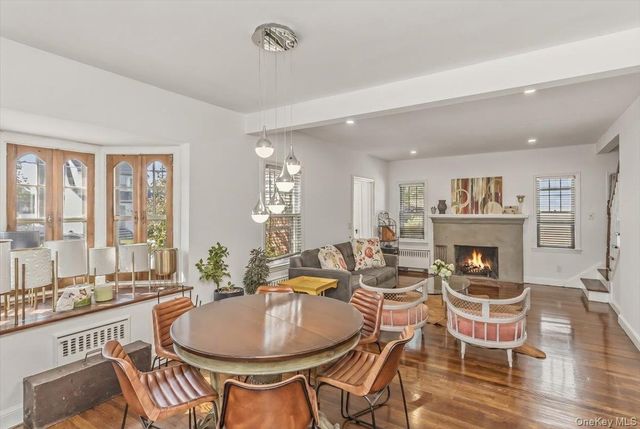 33 Emerson Place, Valley Stream, NY 11580