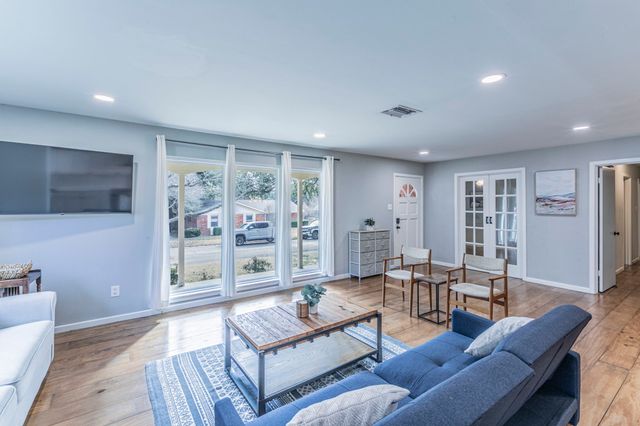 5729 Westlawn Drive, Waco, TX 76710