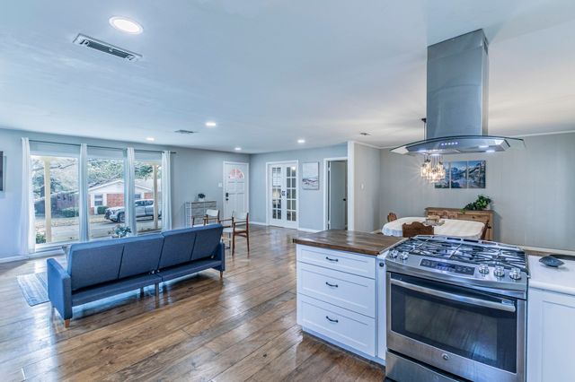 5729 Westlawn Drive, Waco, TX 76710